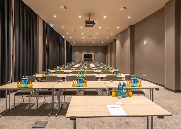 Holiday Inn Frankfurt Airport By IhgAirport Hotel